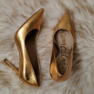 Sam Edelman Gold Pumps
